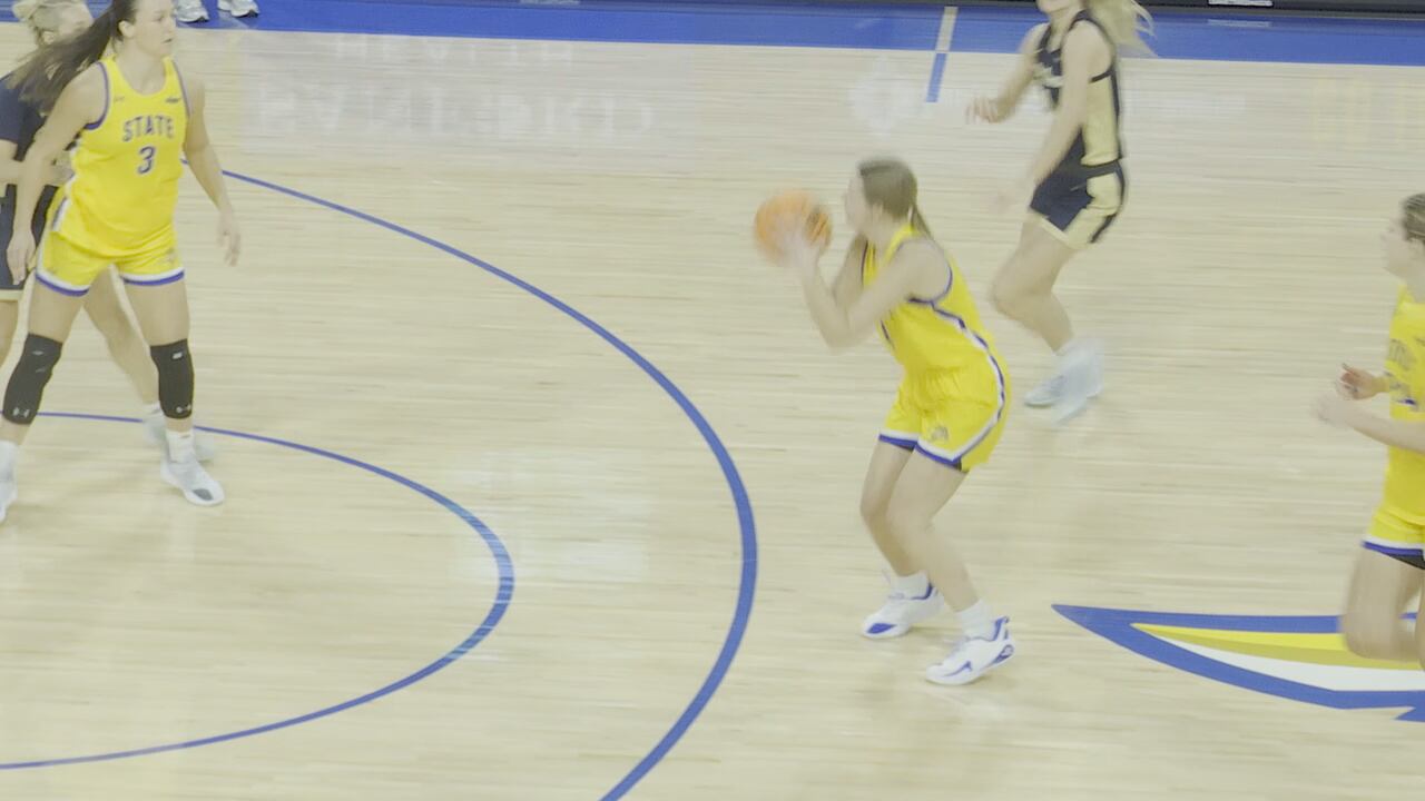 Once watching Macy Miller, now wearing the jersey: Fox living out SDSU dream