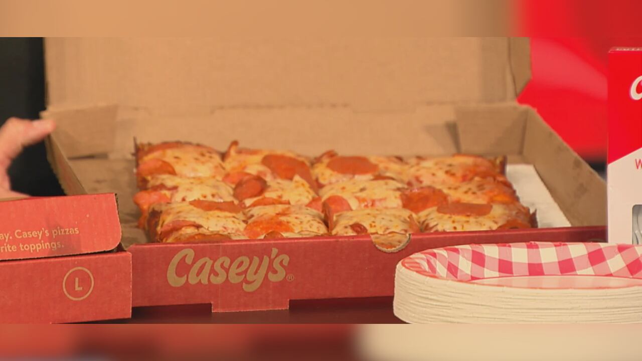 Casey’s introduces pan pizza in Sioux Falls