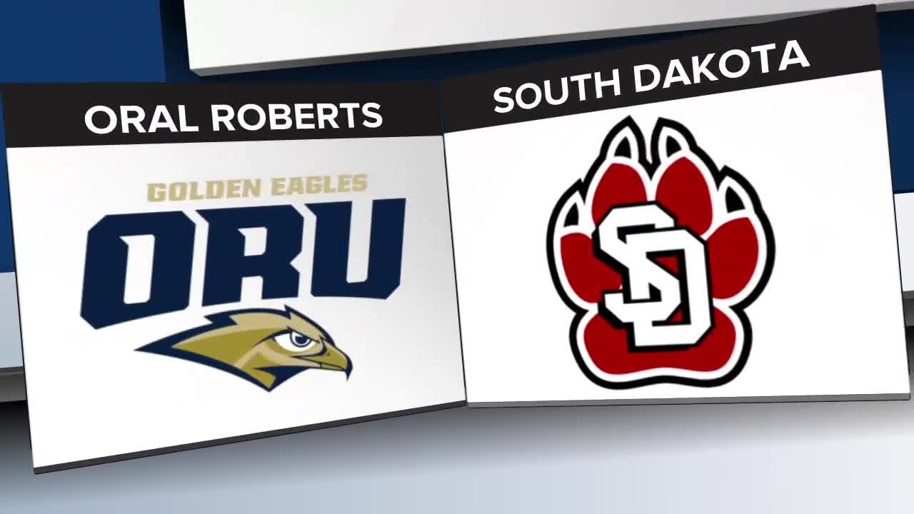 Coyotes roll past Oral Roberts in Summit League Volleyball
