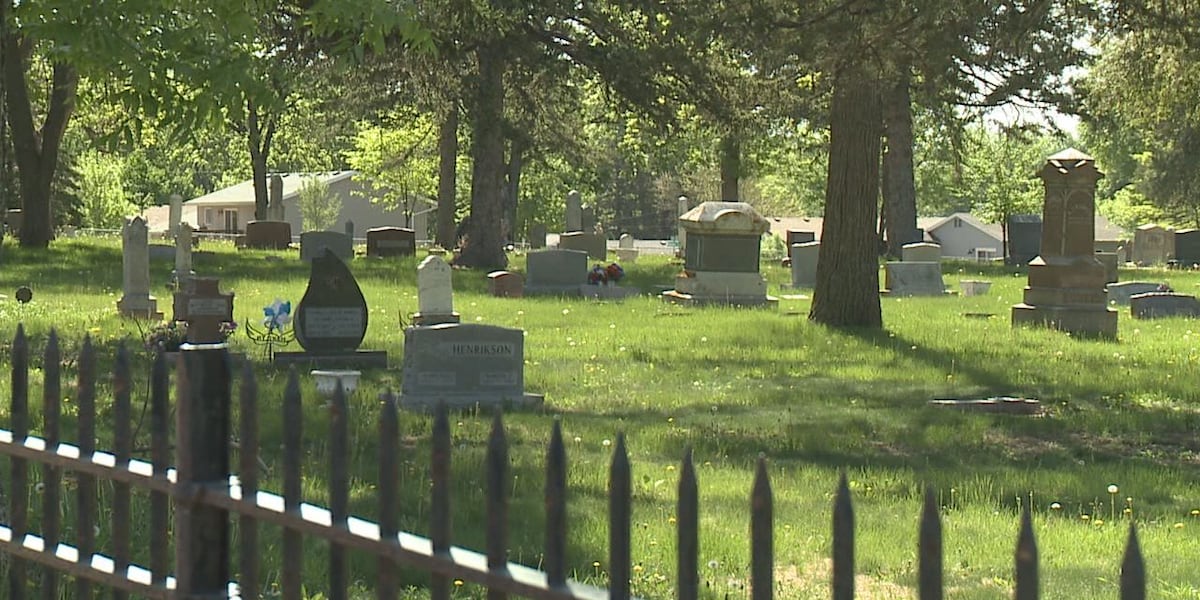Cemetery financial troubles worry families, manager Cemetery financial troubles worry families, manager