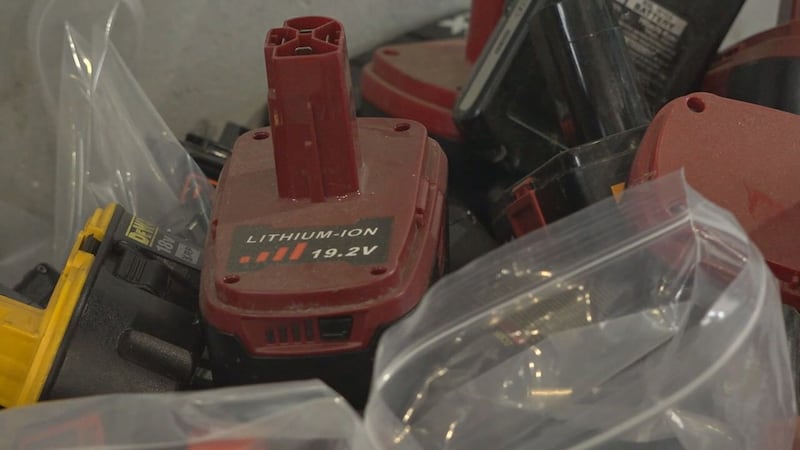 Guidance on how to safely handle lithium batteries