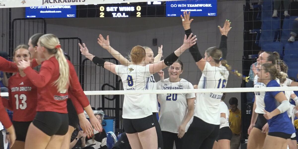 SDSU snaps 18-match losing streak, USD laments missed chances in close battle SDSU snaps 18-match losing streak, USD laments missed chances in close battle