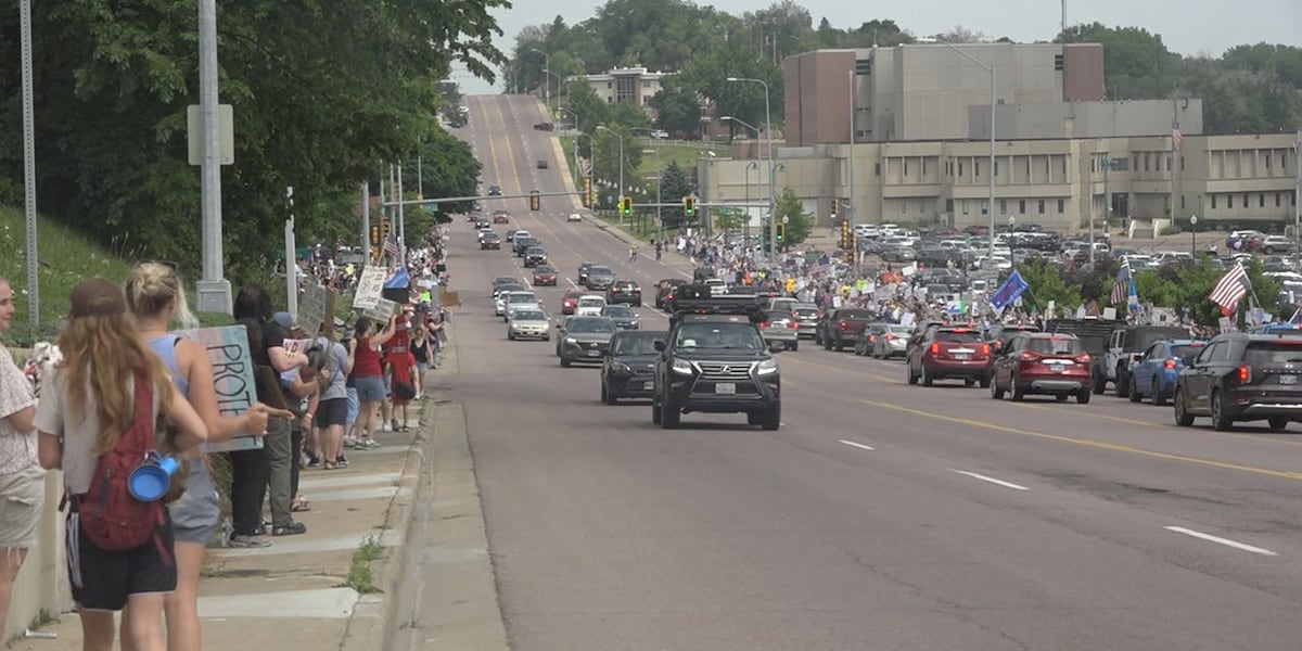 Sioux Falls takes part in nationwide ‘No Kings’ rally