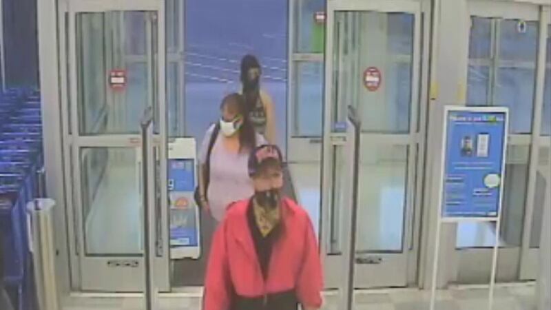 WATCH: Sioux Falls Police investigating armed robbery at Ross Dress for Less WATCH: Sioux Falls Police investigating armed robbery at Ross Dress for Less